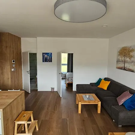 Penthouse Mineral B-4 *